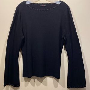 (XL) Vintage Cyrus black top; bell sleeves; collar & cuffs whip stitched: UEC